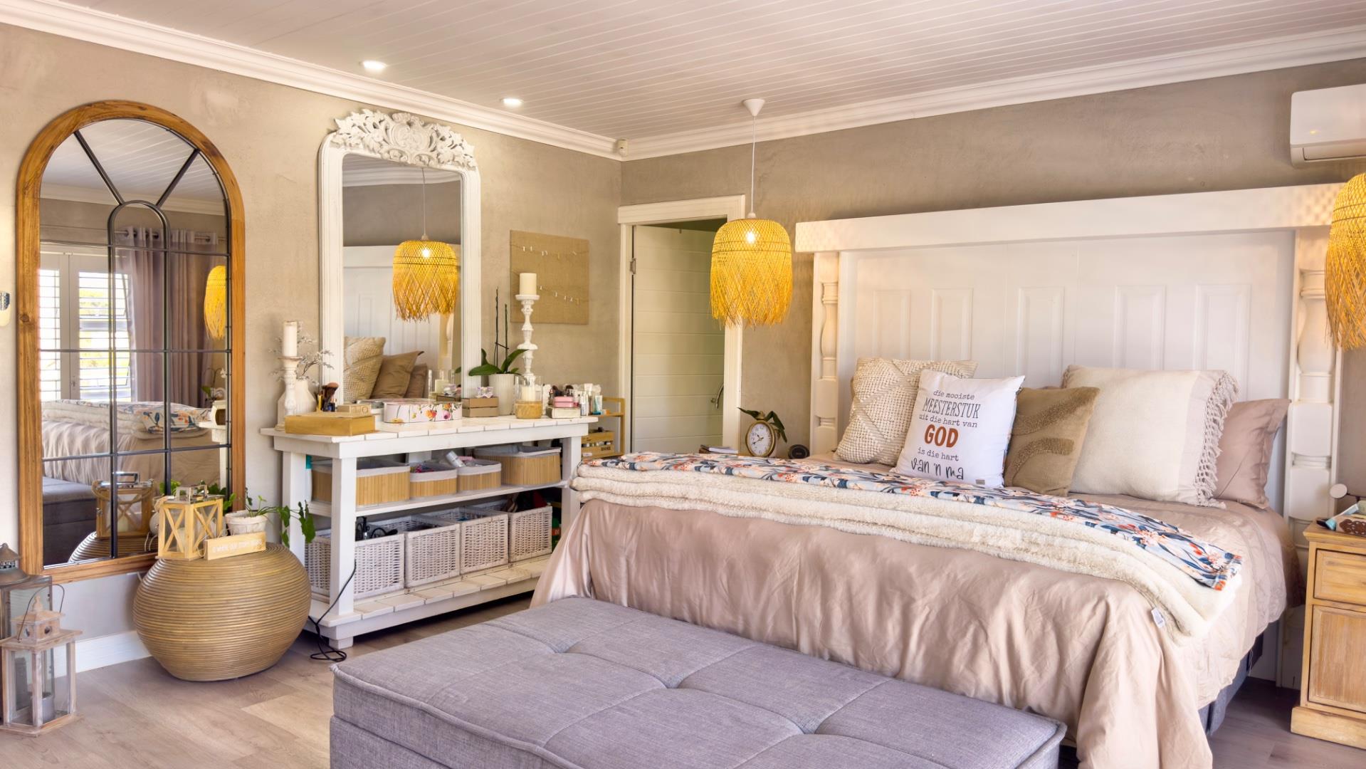 Photo 35 of 6 Bedroom House for Sale in Num Num Cape Estate