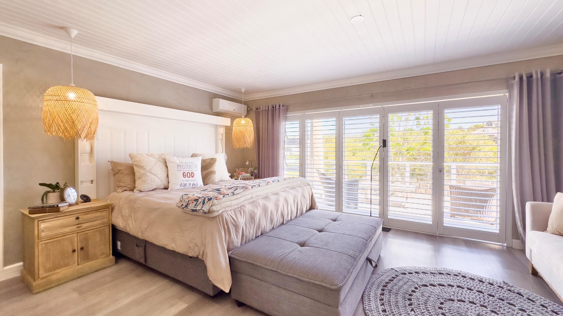 Photo 34 of 6 Bedroom House for Sale in Num Num Cape Estate