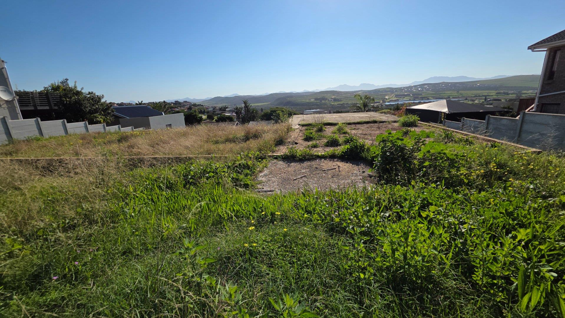 Photo 11 of Vacant Land / Plot for Sale in Hartenbos Heuwels